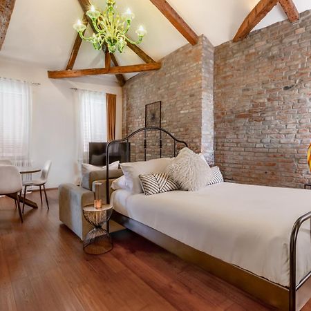 Duomo Murano Apartment With Canal View Buitenkant foto