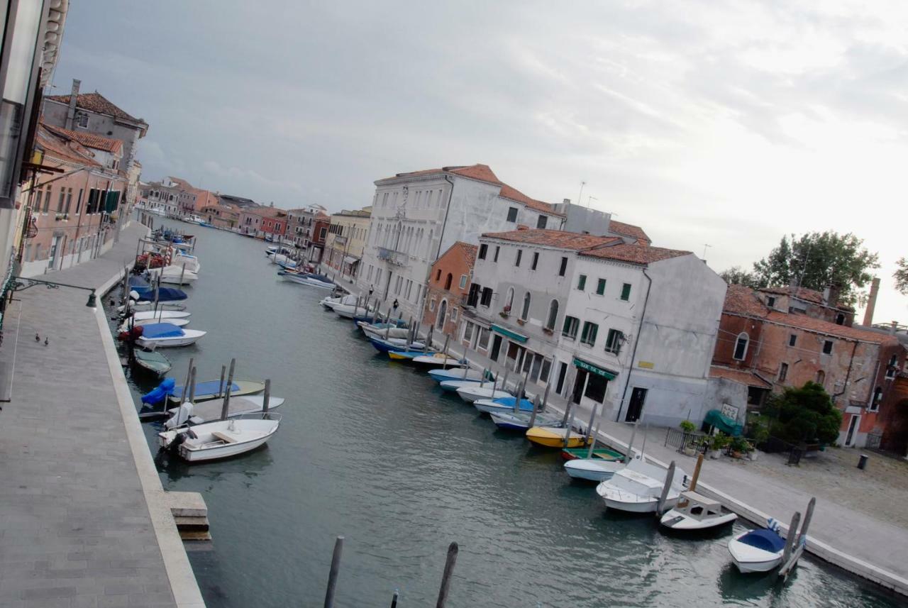Duomo Murano Apartment With Canal View Buitenkant foto